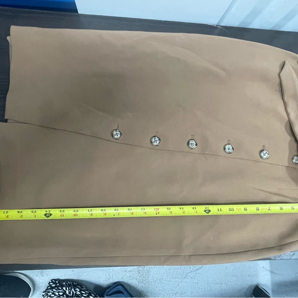White House Black Market Tan Pencil Skirt - Picture 4 of 5